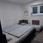 Apartamento J One *